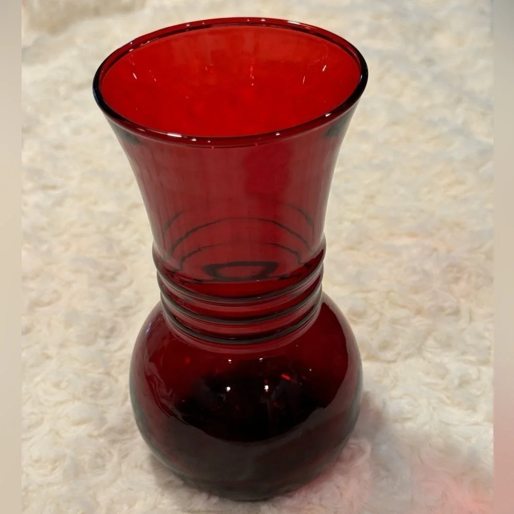 Vintage 1930s~Anchor Hocking~Royal Ruby Red~Hand-Blown~Bud Vase~Depression~G21